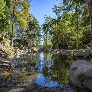 4* Resort Cedar Creek